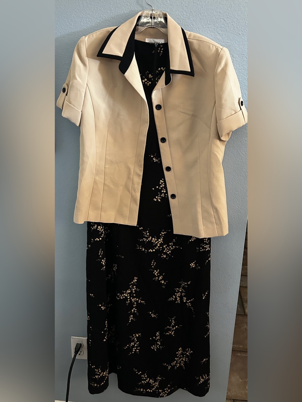Studio I Black Floral Dress with Cream Short-Sleeve Jacket Size 12